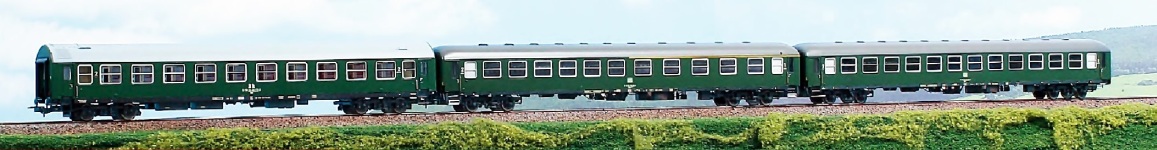 ACME 55244 - H0 - 3-tlg. Set Personenwagen Italia Express, Ep. IV, DR/DB